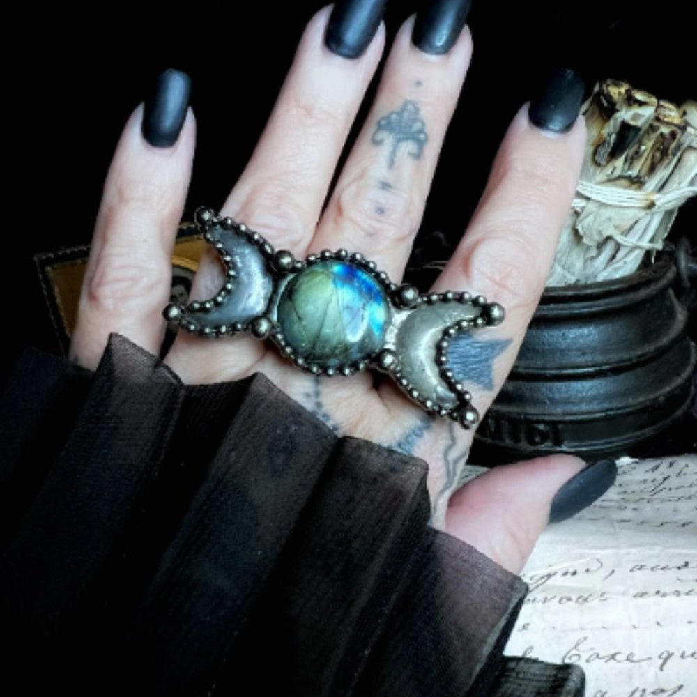 Goddess Triple Moon Ring, Witch Ring. Pagan Ring